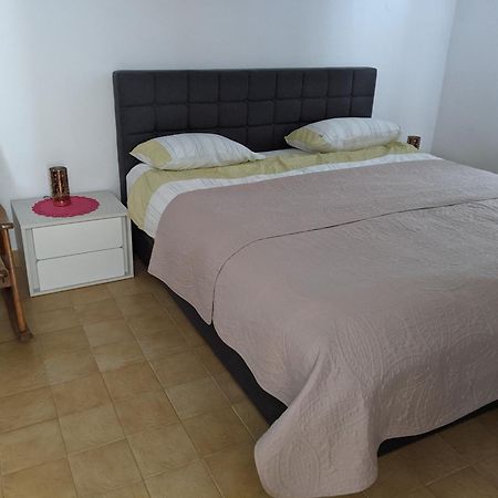 Emilija Apartments Privlaka Privlaka  Eksteriør billede